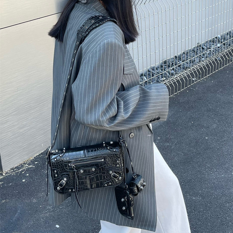 Autumn And Winter New Vintage Willow Nail Camera Bag
