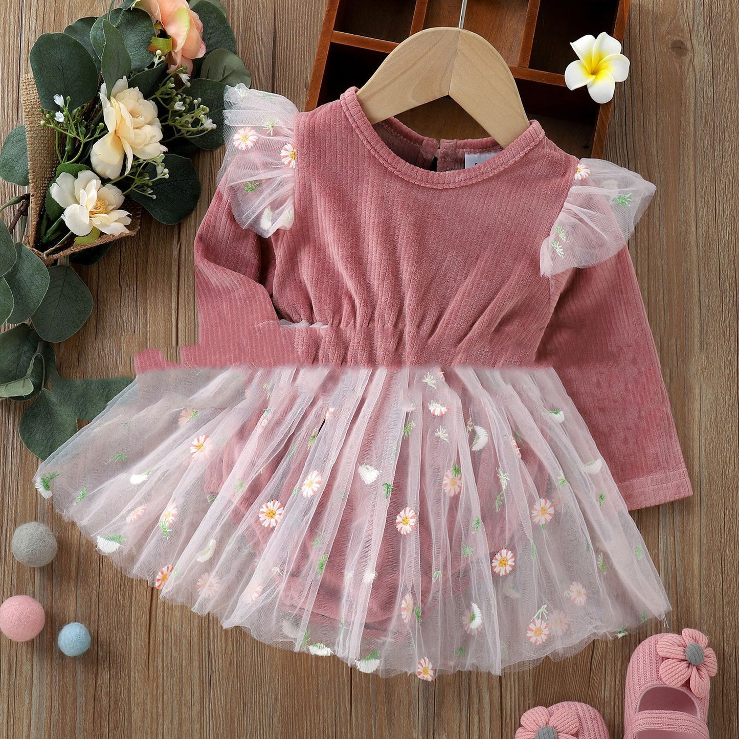Pit Striped Long-sleeved Stitching Small Daisy Gauze Skirt