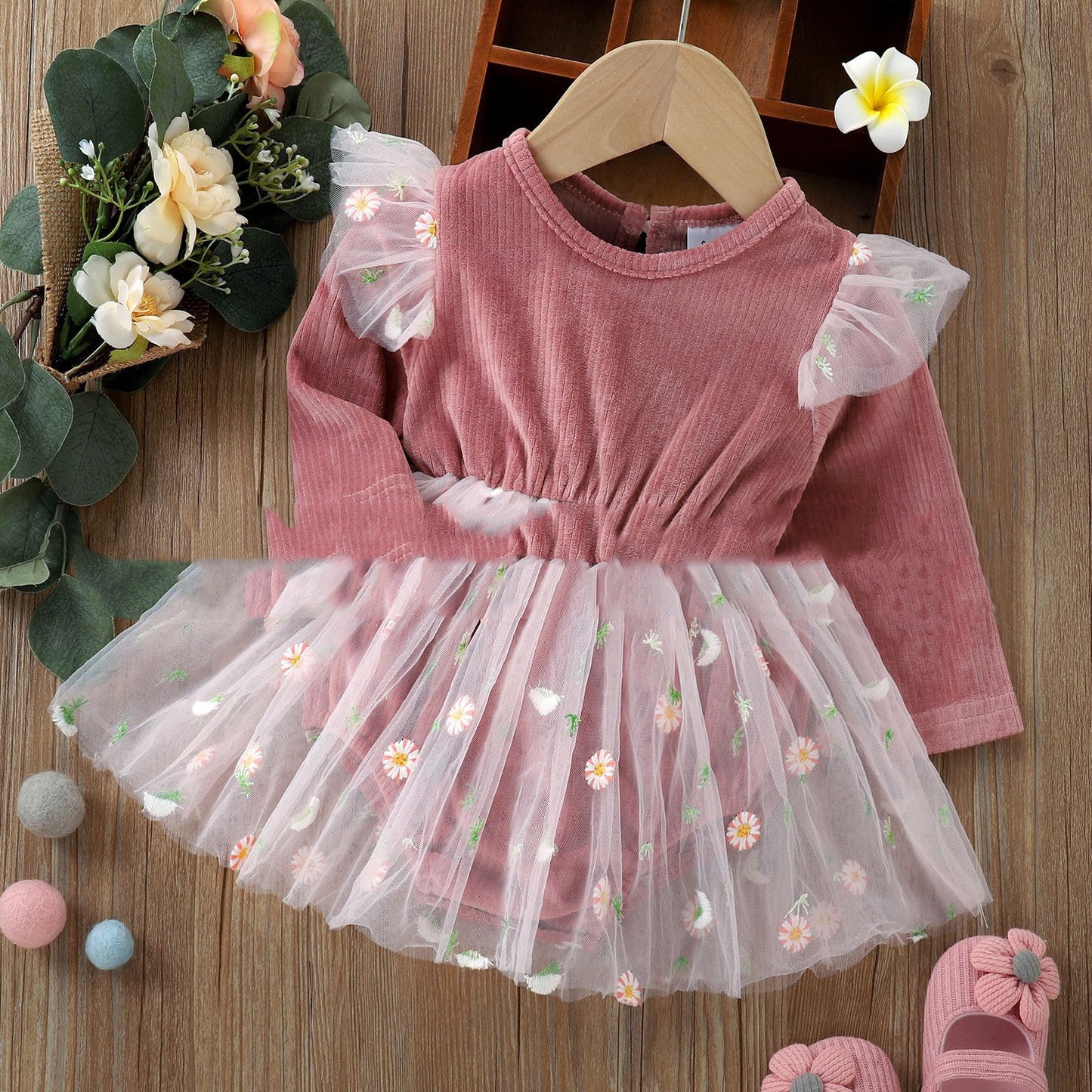 Pit Striped Long-sleeved Stitching Small Daisy Gauze Skirt