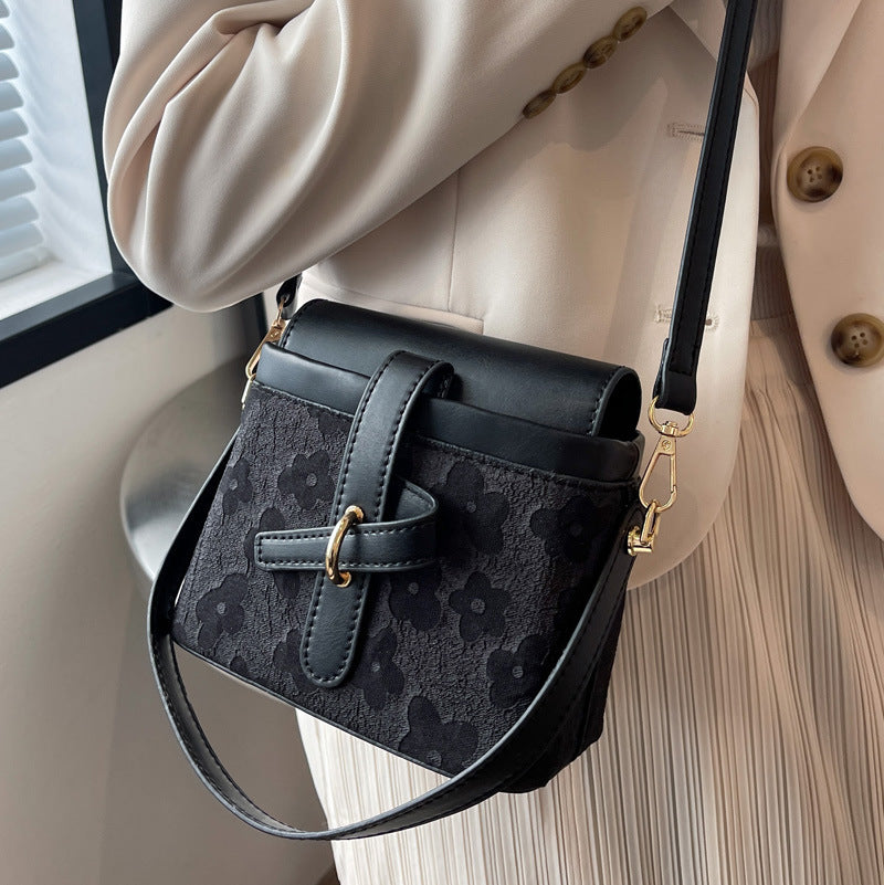 Spring And Summer New Fashion Single Shoulder French Messenger Bag